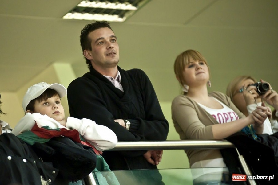 Zdjęcie w galerii na portalu naszraciborz.pl: Taneczne show Lilla House wiadomości z regionu