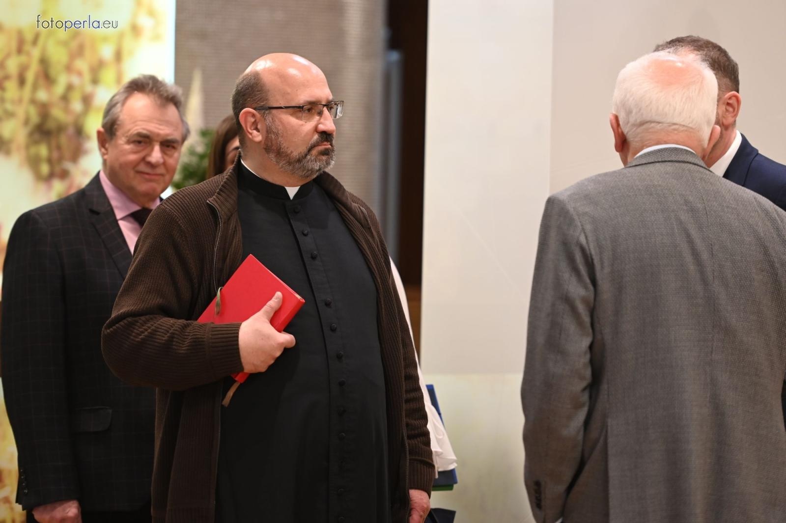 Zdjęcie w galerii na portalu naszraciborz.pl: Wzruszające świąteczne spotkanie w krzanowickiej Perle wiadomości z regionu