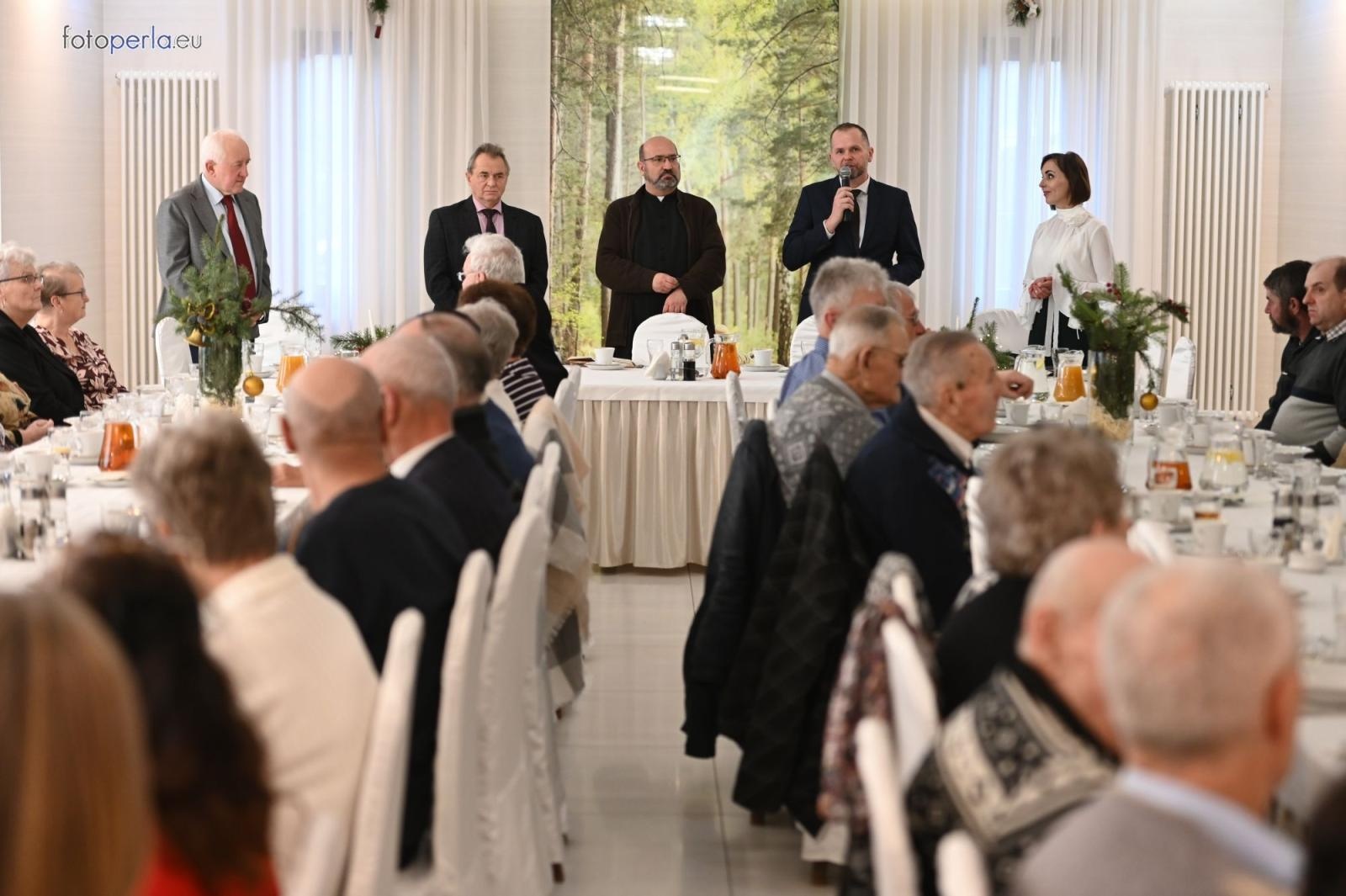 Zdjęcie w galerii na portalu naszraciborz.pl: Wzruszające świąteczne spotkanie w krzanowickiej Perle wiadomości z regionu