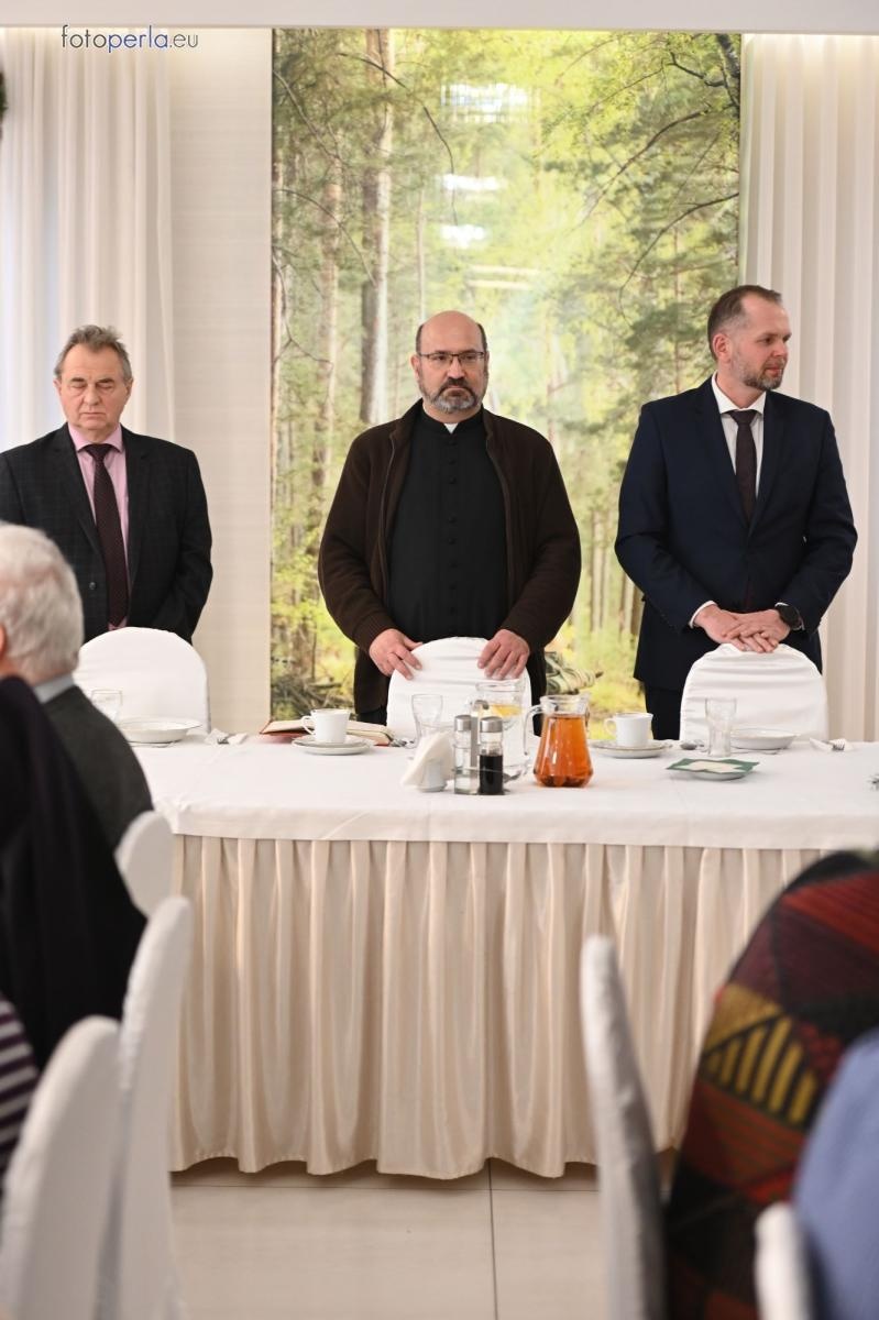 Zdjęcie w galerii na portalu naszraciborz.pl: Wzruszające świąteczne spotkanie w krzanowickiej Perle wiadomości z regionu