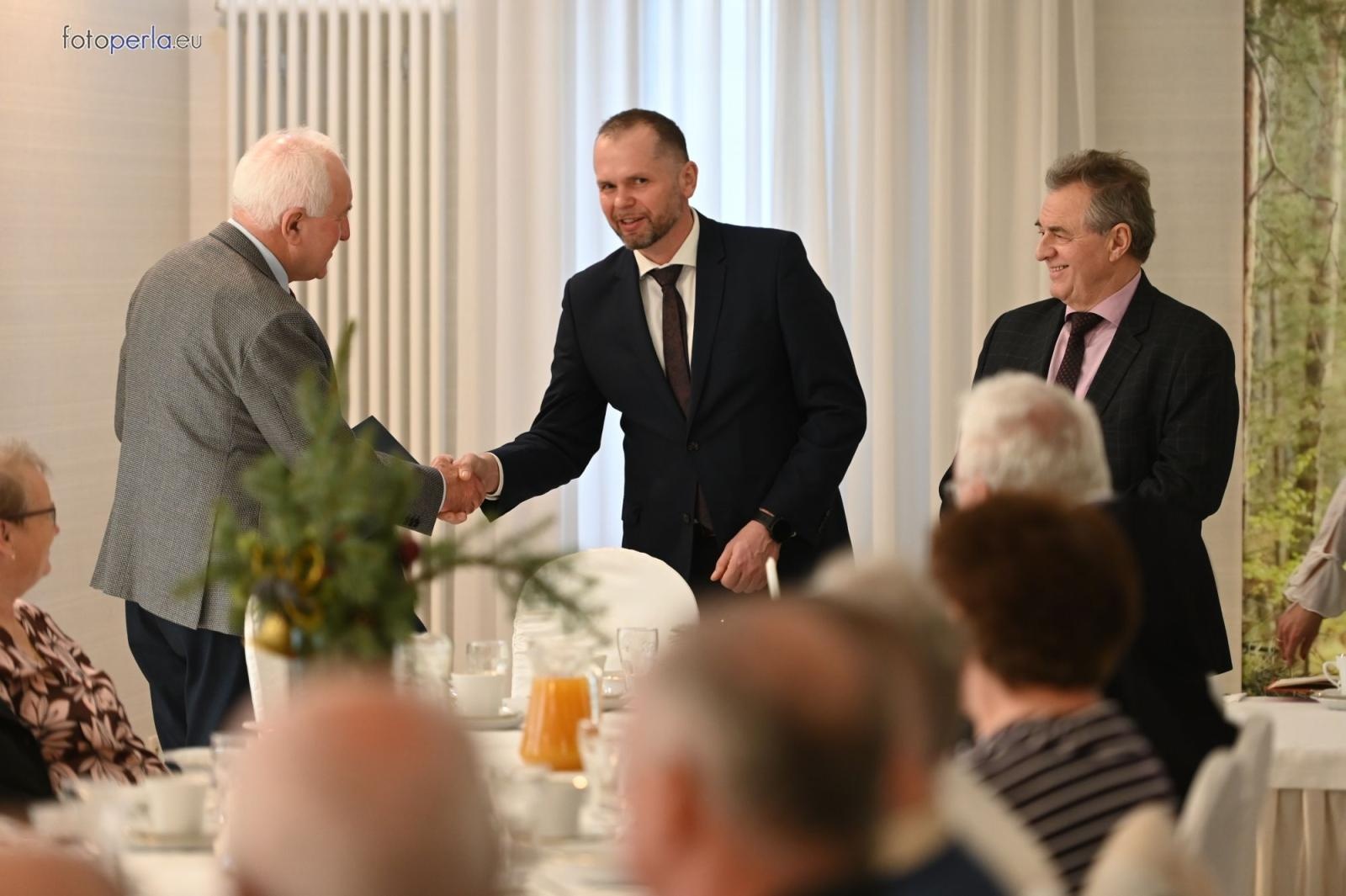 Zdjęcie w galerii na portalu naszraciborz.pl: Wzruszające świąteczne spotkanie w krzanowickiej Perle wiadomości z regionu