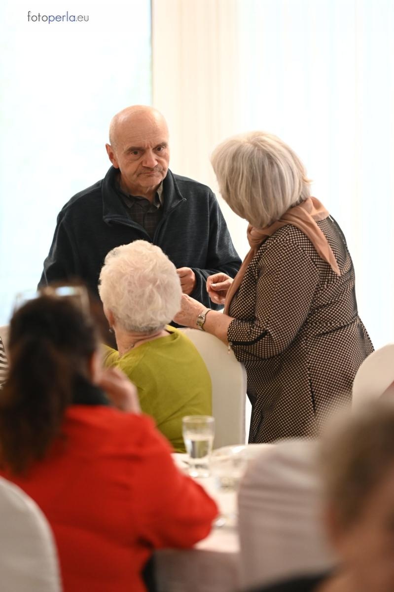 Zdjęcie w galerii na portalu naszraciborz.pl: Wzruszające świąteczne spotkanie w krzanowickiej Perle wiadomości z regionu