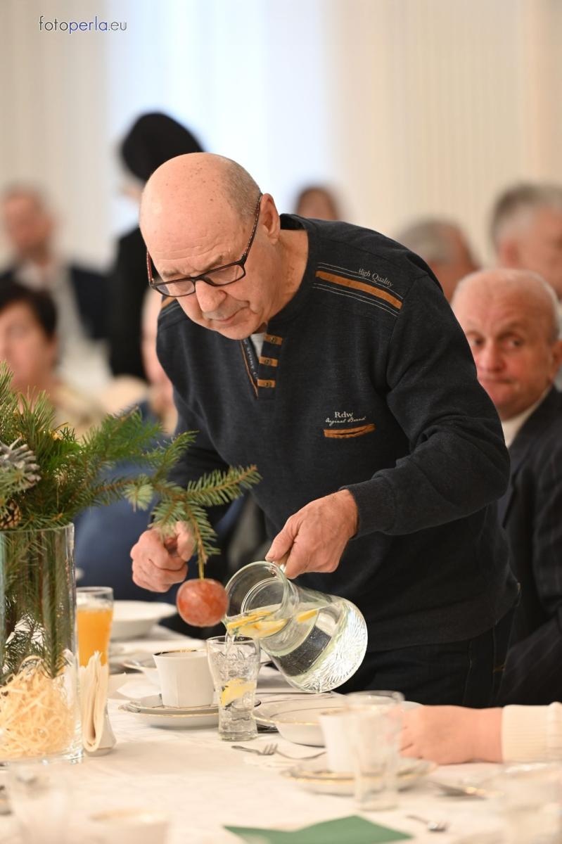 Zdjęcie w galerii na portalu naszraciborz.pl: Wzruszające świąteczne spotkanie w krzanowickiej Perle wiadomości z regionu