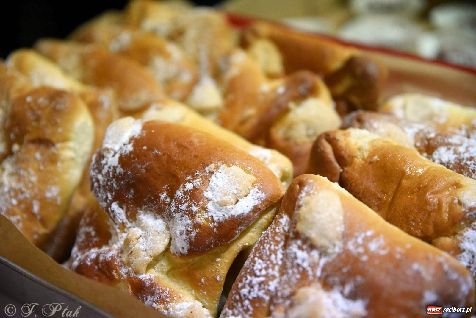 Zdjęcie w galerii na portalu naszraciborz.pl: Teatr Trzynastka wystawił Królową Śniegu wiadomości z regionu