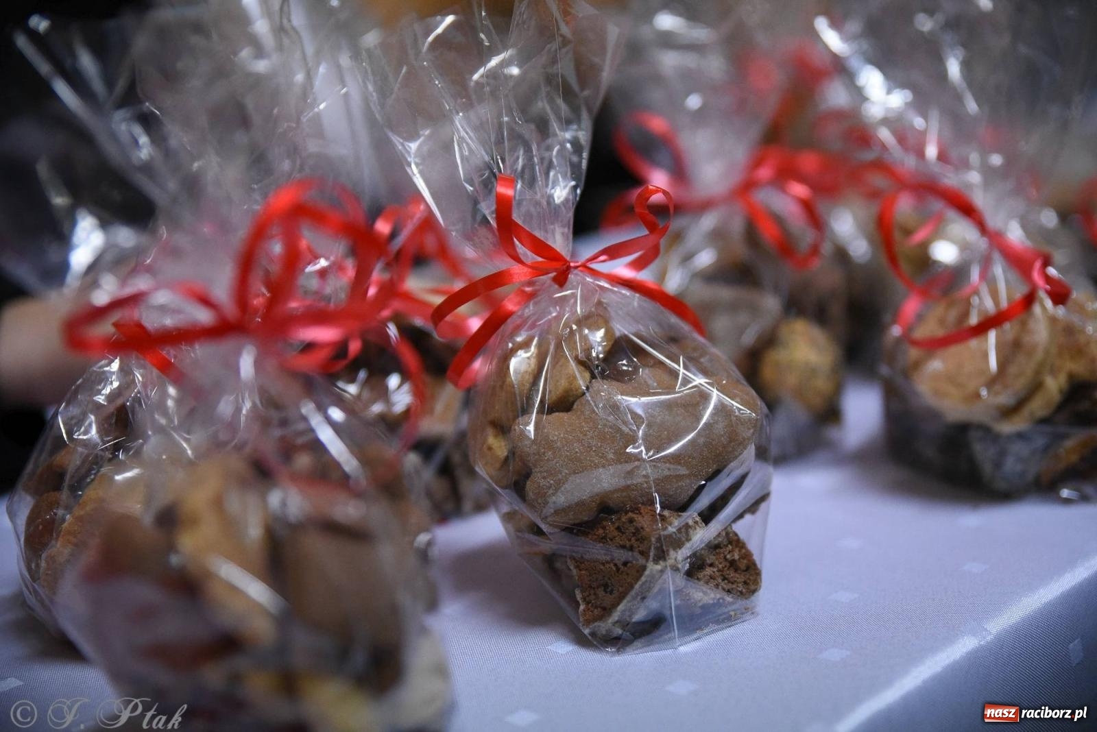 Zdjęcie w galerii na portalu naszraciborz.pl: Teatr Trzynastka wystawił Królową Śniegu wiadomości z regionu