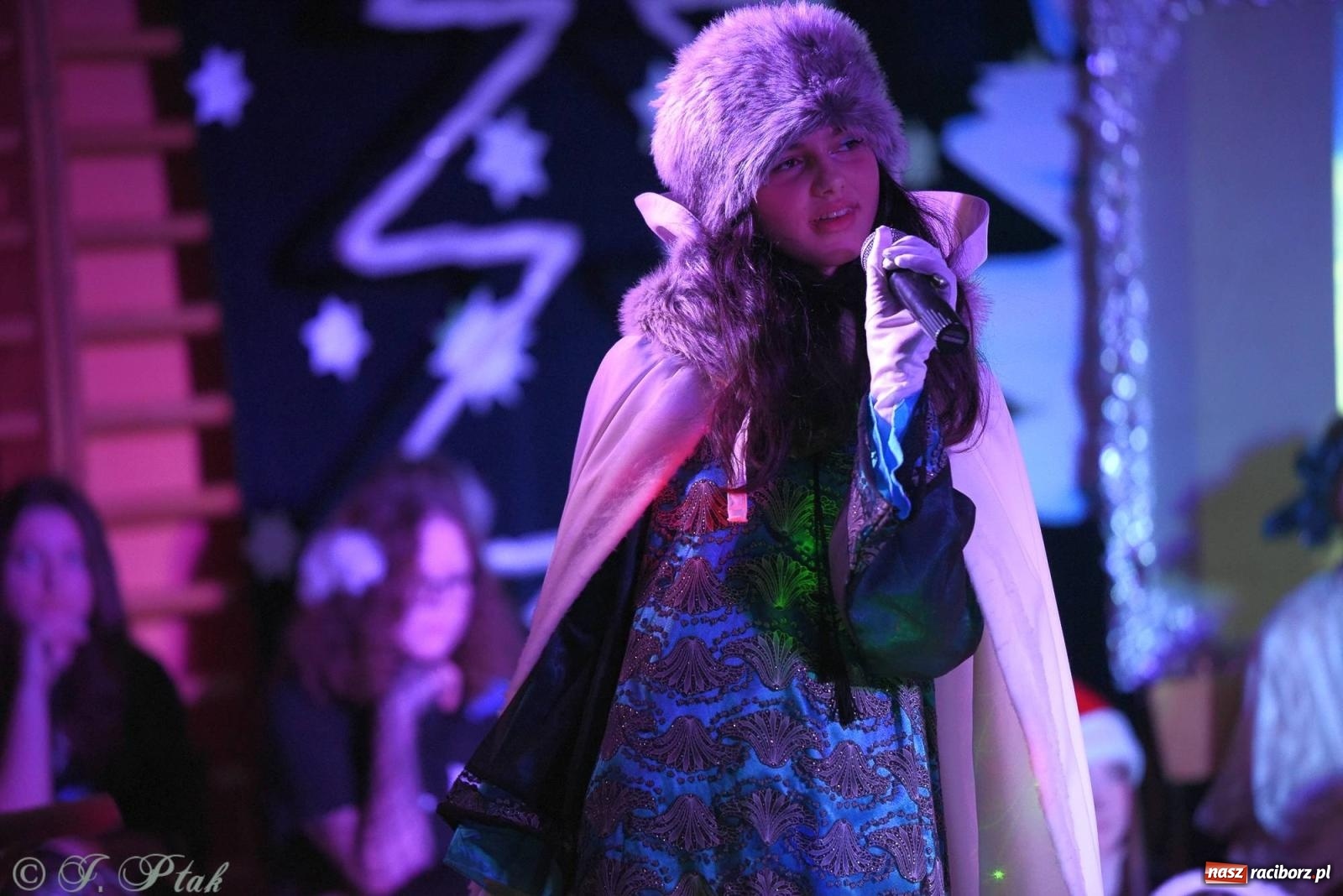 Zdjęcie w galerii na portalu naszraciborz.pl: Teatr Trzynastka wystawił Królową Śniegu wiadomości z regionu