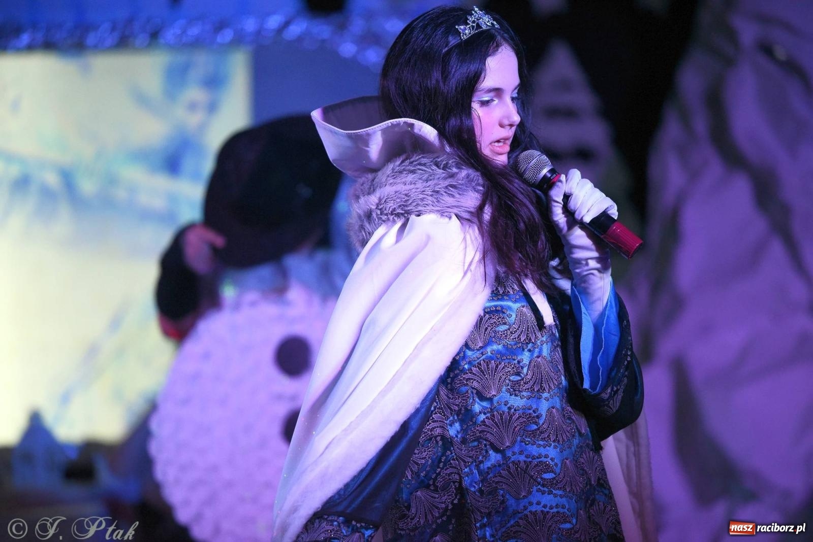 Zdjęcie w galerii na portalu naszraciborz.pl: Teatr Trzynastka wystawił Królową Śniegu wiadomości z regionu