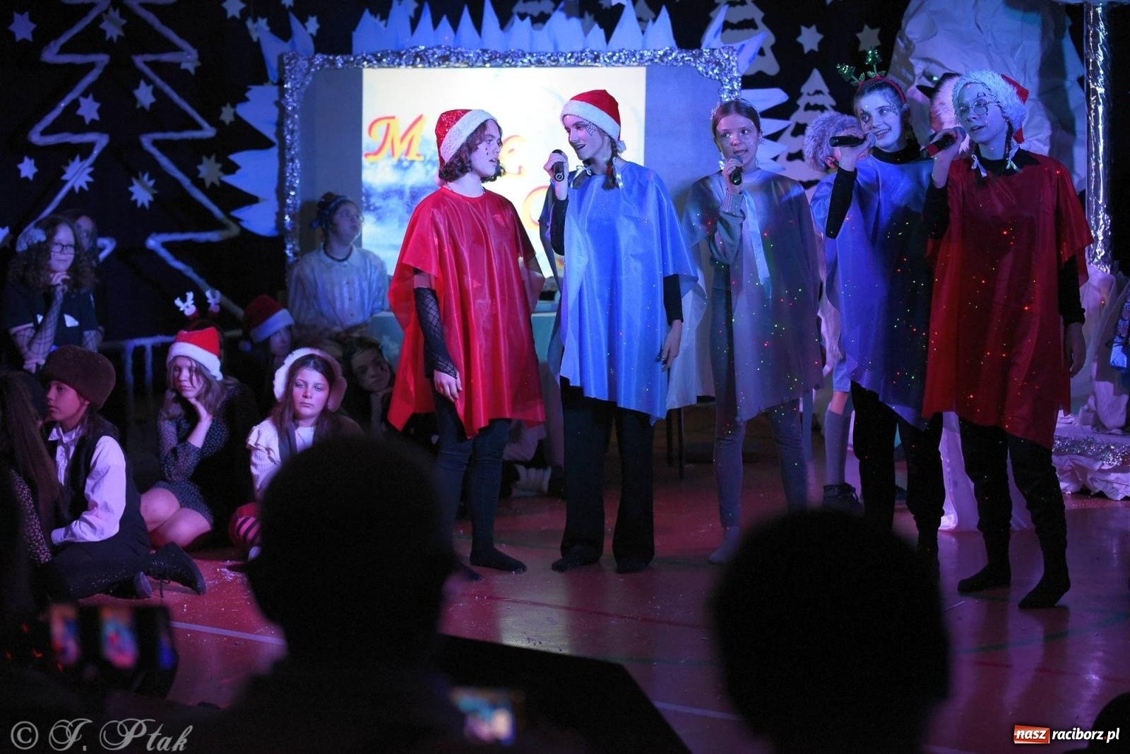 Zdjęcie w galerii na portalu naszraciborz.pl: Teatr Trzynastka wystawił Królową Śniegu wiadomości z regionu