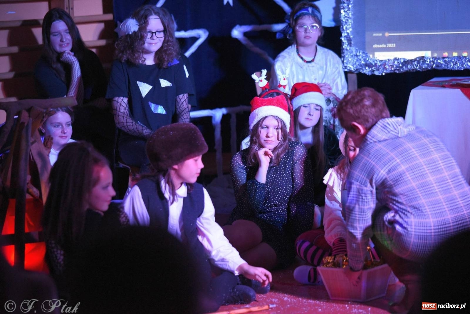 Zdjęcie w galerii na portalu naszraciborz.pl: Teatr Trzynastka wystawił Królową Śniegu wiadomości z regionu