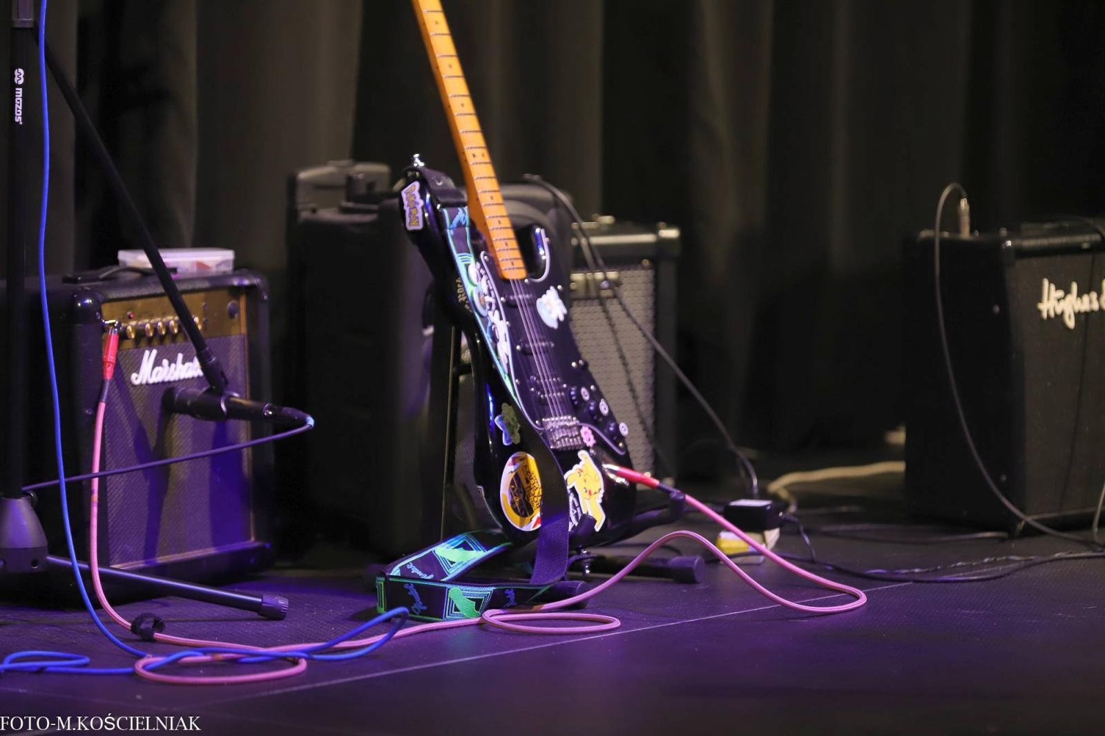 Zdjęcie w galerii na portalu naszraciborz.pl: Śpiewajcie i grajcie Mu... Świątecznie i kolędowo w raciborskim Mechaniku wiadomości z regionu