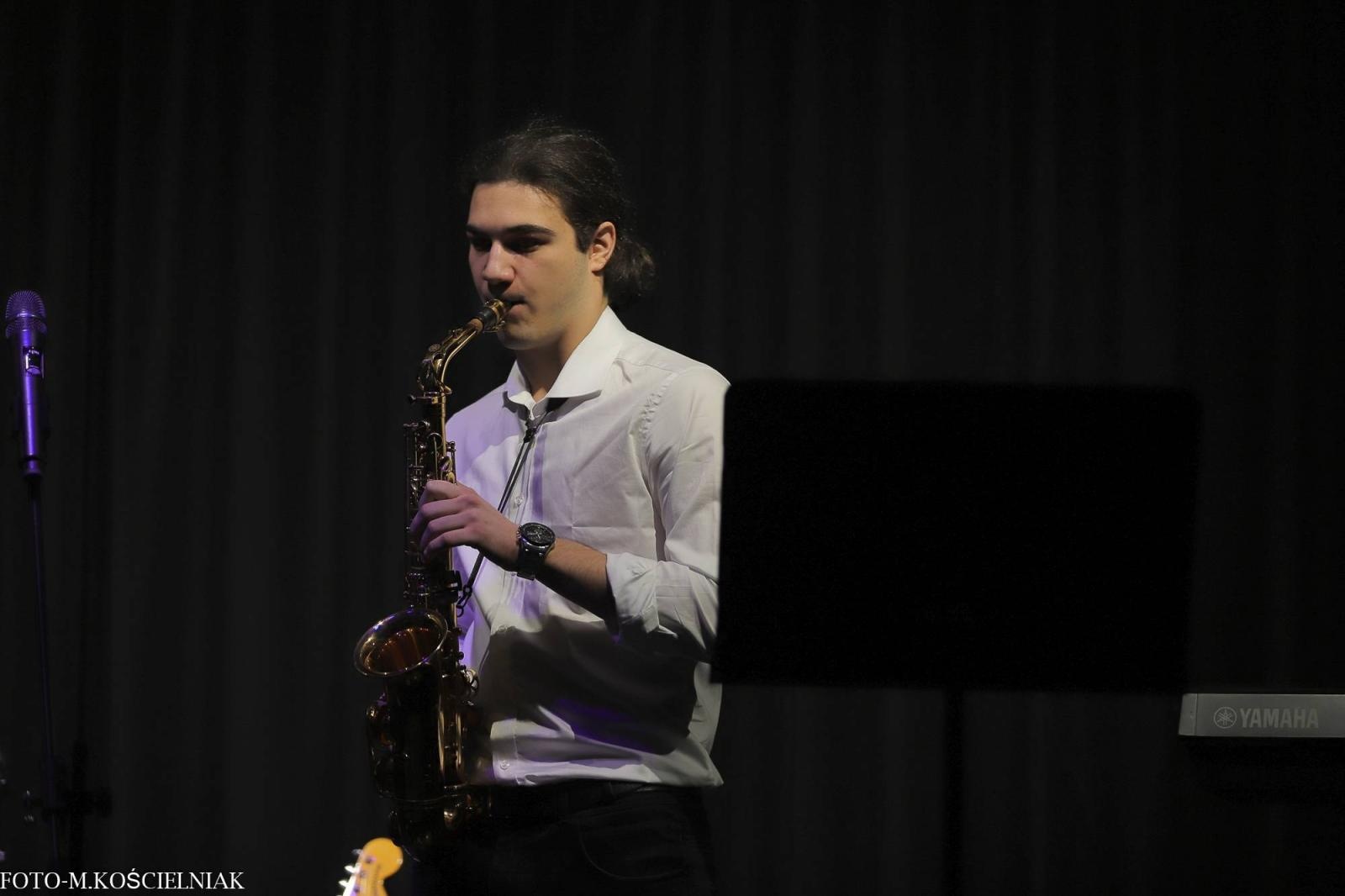 Zdjęcie w galerii na portalu naszraciborz.pl: Śpiewajcie i grajcie Mu... Świątecznie i kolędowo w raciborskim Mechaniku wiadomości z regionu