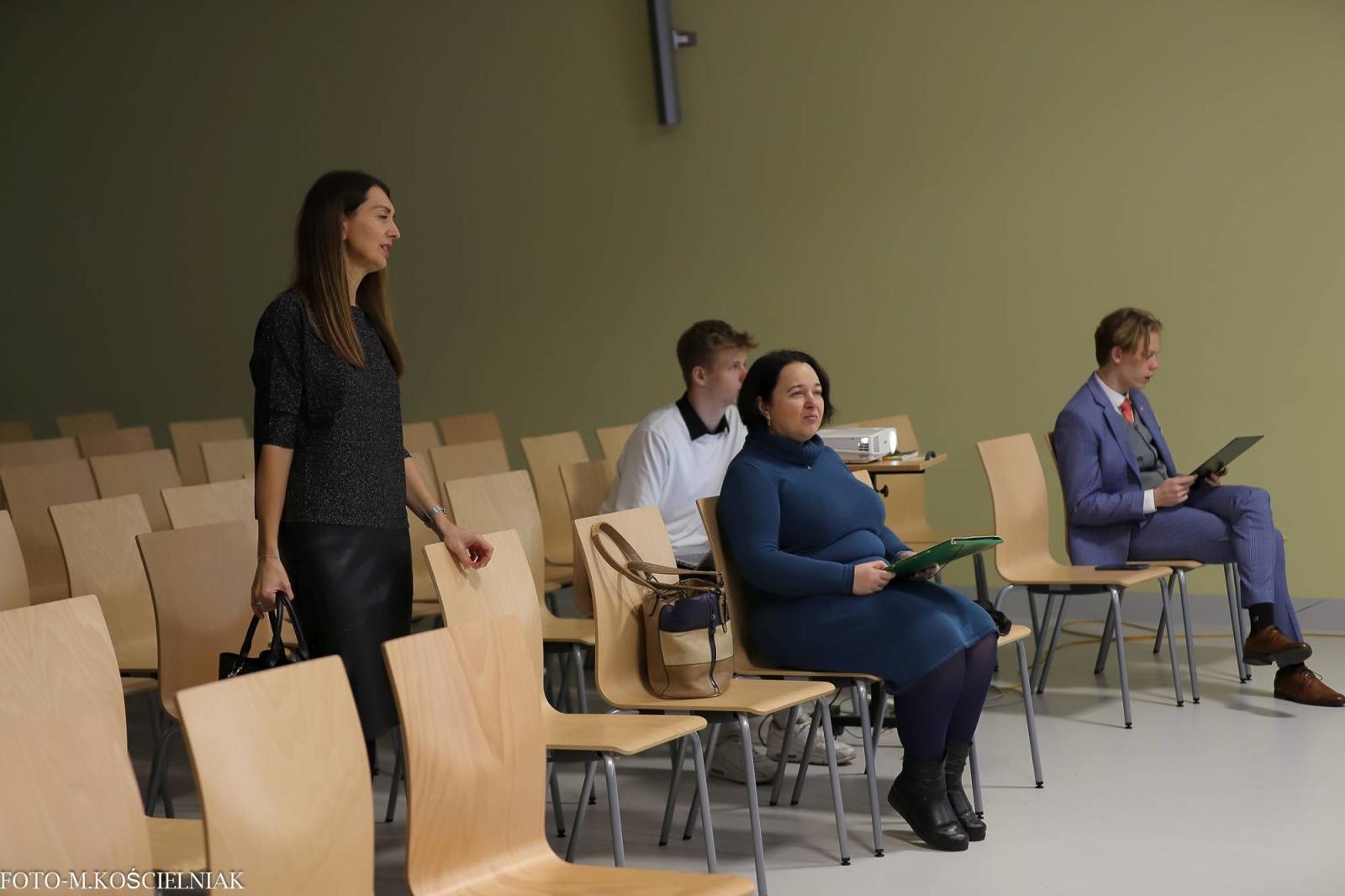 Zdjęcie w galerii na portalu naszraciborz.pl: Śpiewajcie i grajcie Mu... Świątecznie i kolędowo w raciborskim Mechaniku wiadomości z regionu