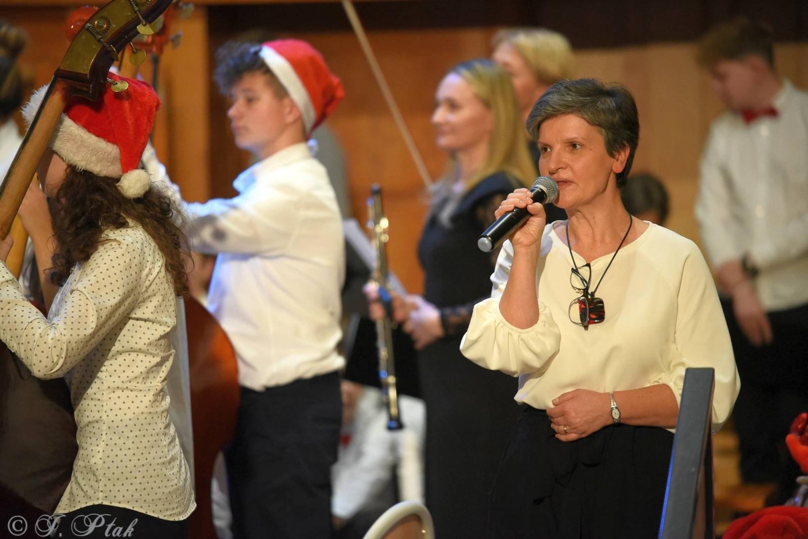 Zdjęcie w galerii na portalu naszraciborz.pl: W szkole muzycznej wybrzmiały kolędy [FOTO i WIDEO] wiadomości z regionu