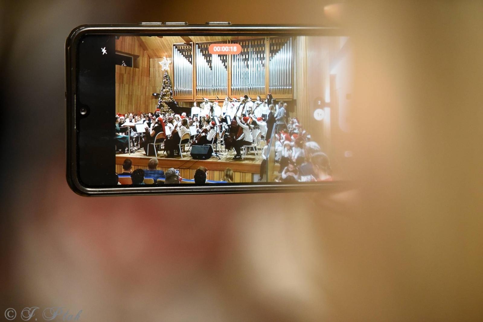 Zdjęcie w galerii na portalu naszraciborz.pl: W szkole muzycznej wybrzmiały kolędy [FOTO i WIDEO] wiadomości z regionu