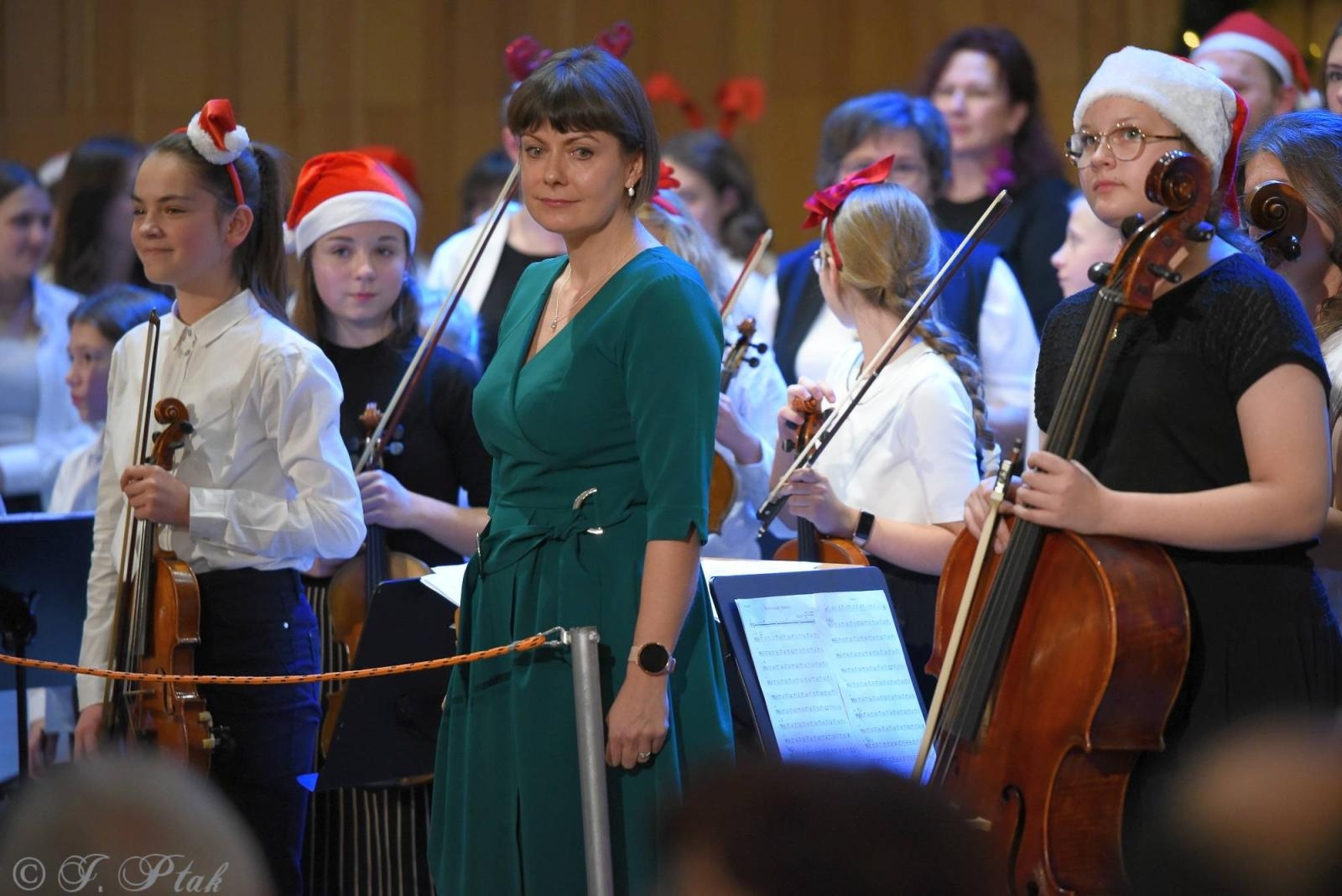 Zdjęcie w galerii na portalu naszraciborz.pl: W szkole muzycznej wybrzmiały kolędy [FOTO i WIDEO] wiadomości z regionu