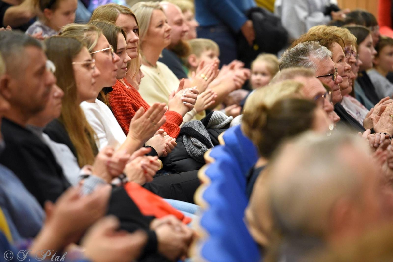 Zdjęcie w galerii na portalu naszraciborz.pl: W szkole muzycznej wybrzmiały kolędy [FOTO i WIDEO] wiadomości z regionu