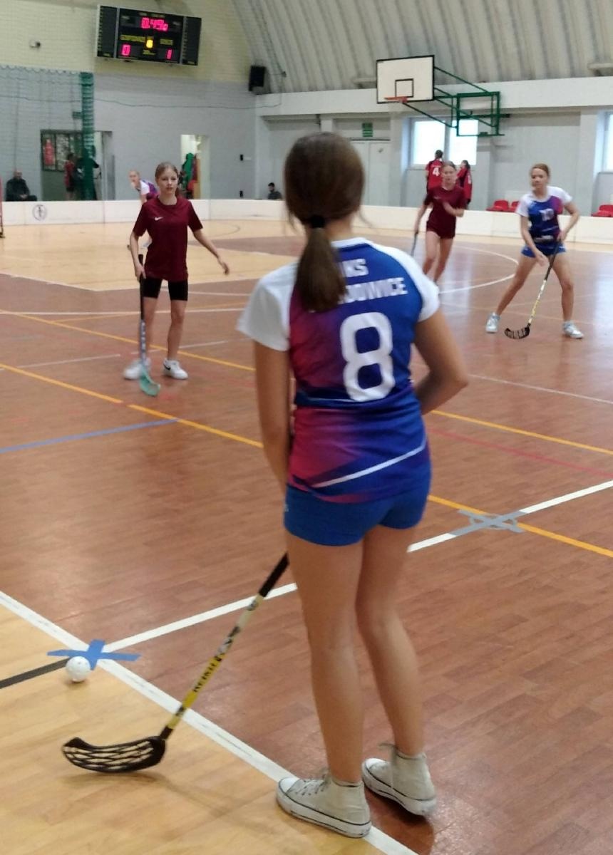 Zdjęcie w galerii na portalu naszraciborz.pl: Unihokej dziewcząt. Uczennice z Tworkowa w finale wojewódzkim wiadomości z regionu