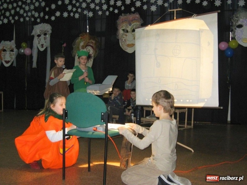 Zdjęcie w galerii na portalu naszraciborz.pl: Studio filmu ekologicznego w SP 4 wiadomości z regionu