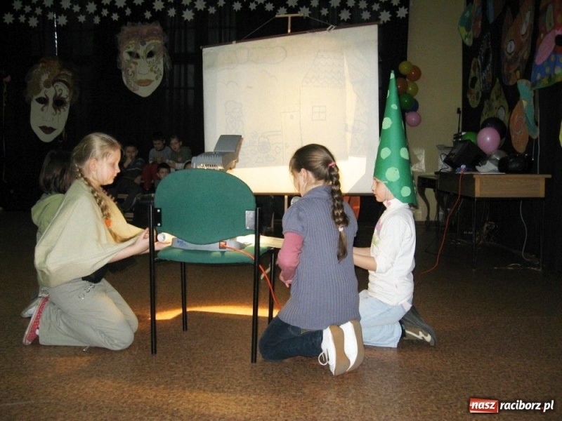 Zdjęcie w galerii na portalu naszraciborz.pl: Studio filmu ekologicznego w SP 4 wiadomości z regionu