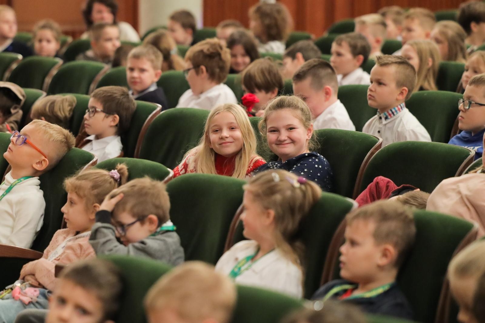 Zdjęcie w galerii na portalu naszraciborz.pl: Świąteczne zakończenie tegorocznych koncertów umuzykalniających w Raciborskim Centrum Kultury wiadomości z regionu