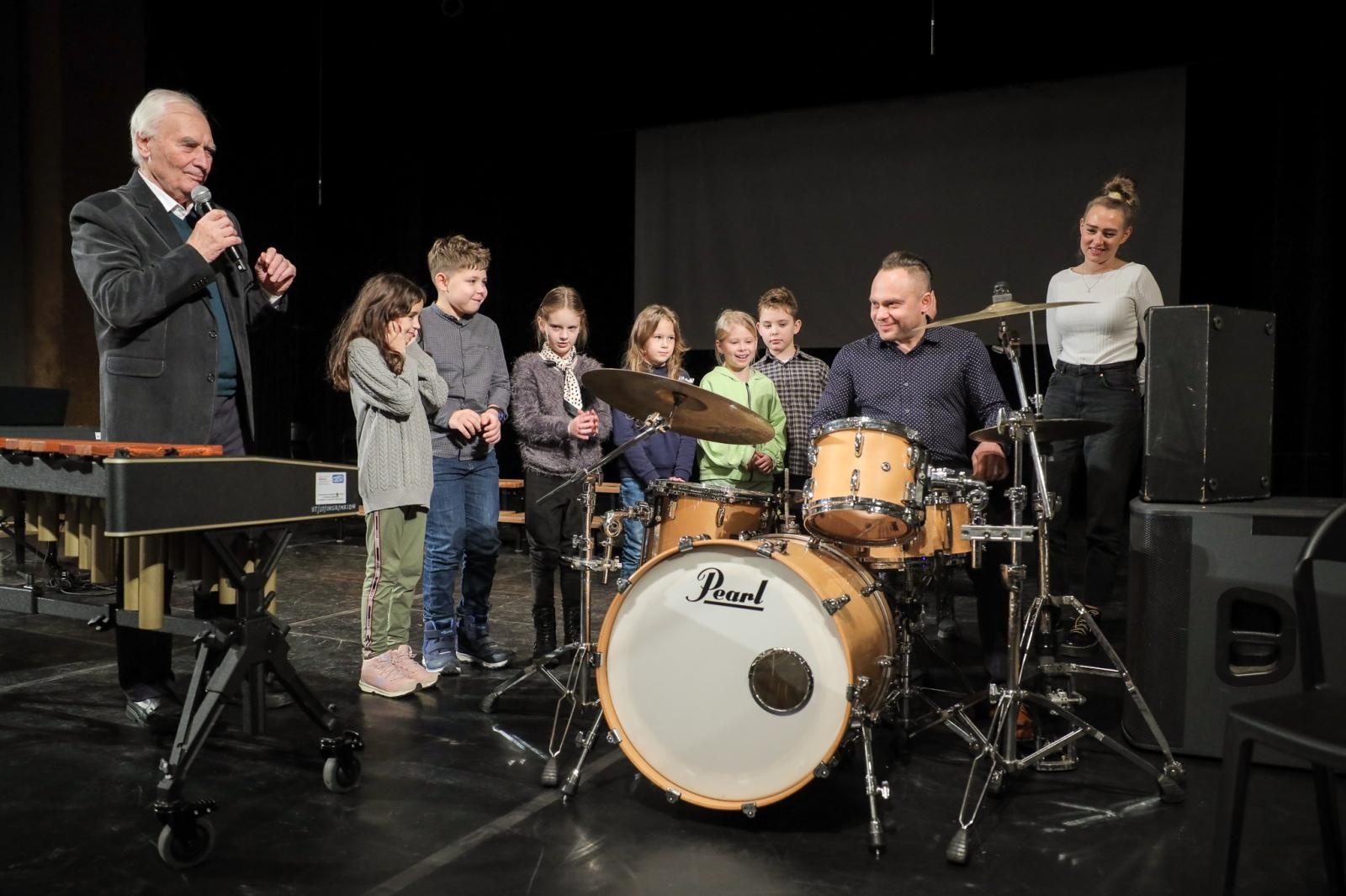 Zdjęcie w galerii na portalu naszraciborz.pl: Świąteczne zakończenie tegorocznych koncertów umuzykalniających w Raciborskim Centrum Kultury wiadomości z regionu