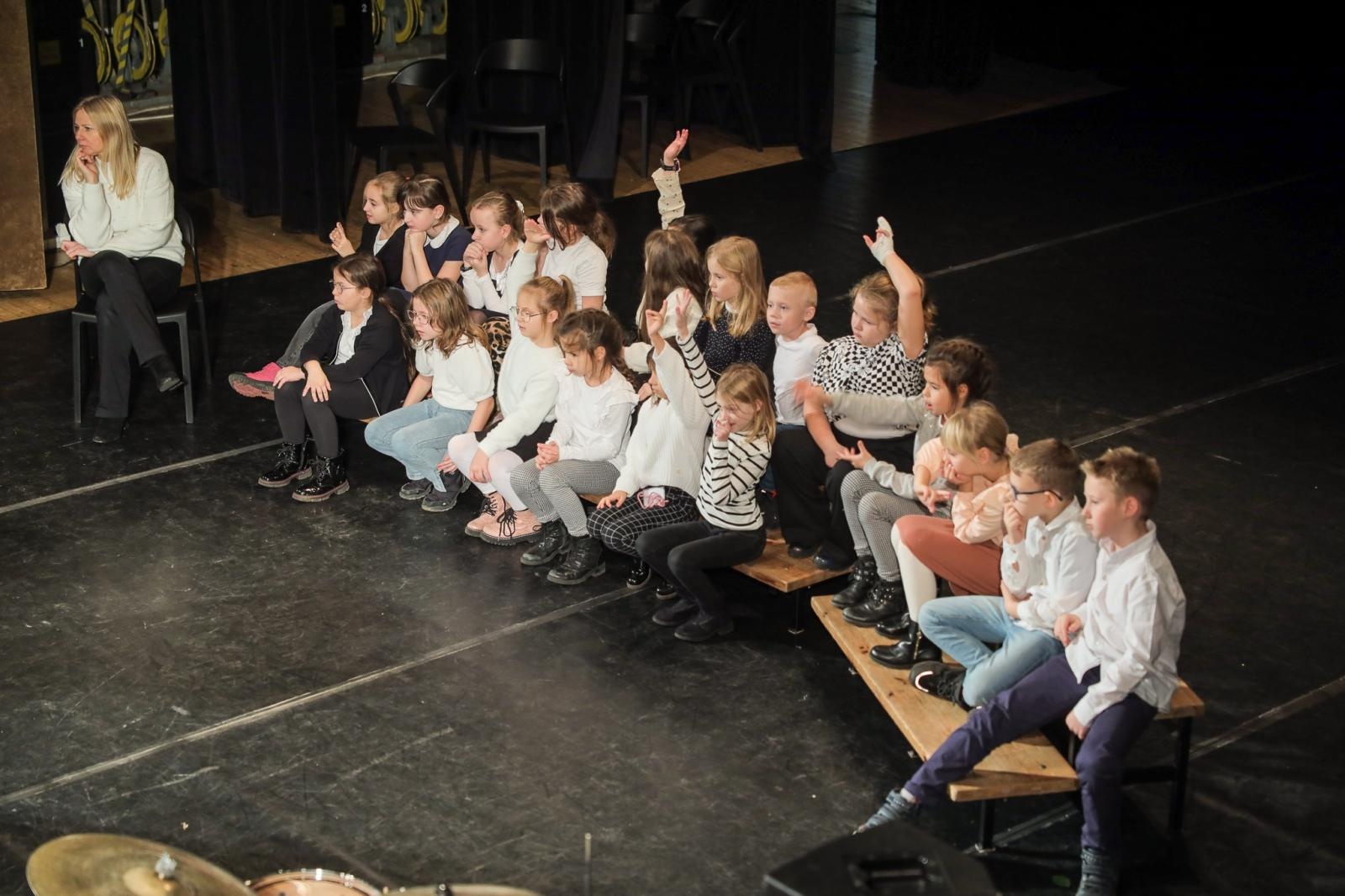 Zdjęcie w galerii na portalu naszraciborz.pl: Świąteczne zakończenie tegorocznych koncertów umuzykalniających w Raciborskim Centrum Kultury wiadomości z regionu