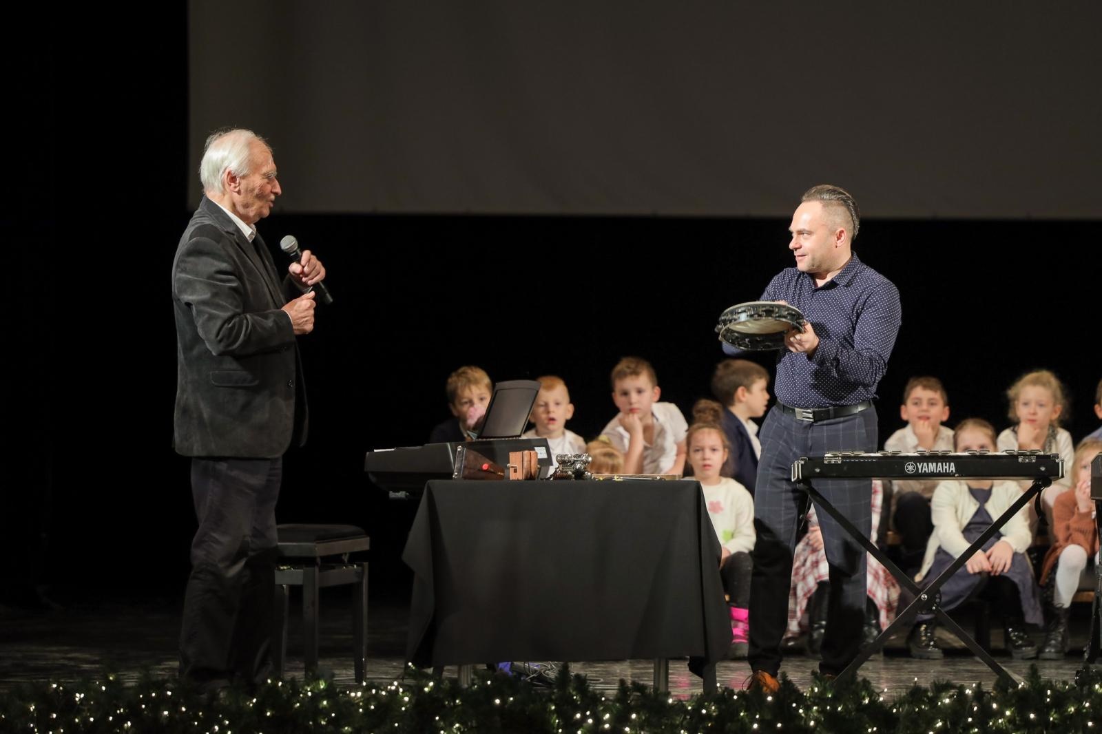 Zdjęcie w galerii na portalu naszraciborz.pl: Świąteczne zakończenie tegorocznych koncertów umuzykalniających w Raciborskim Centrum Kultury wiadomości z regionu