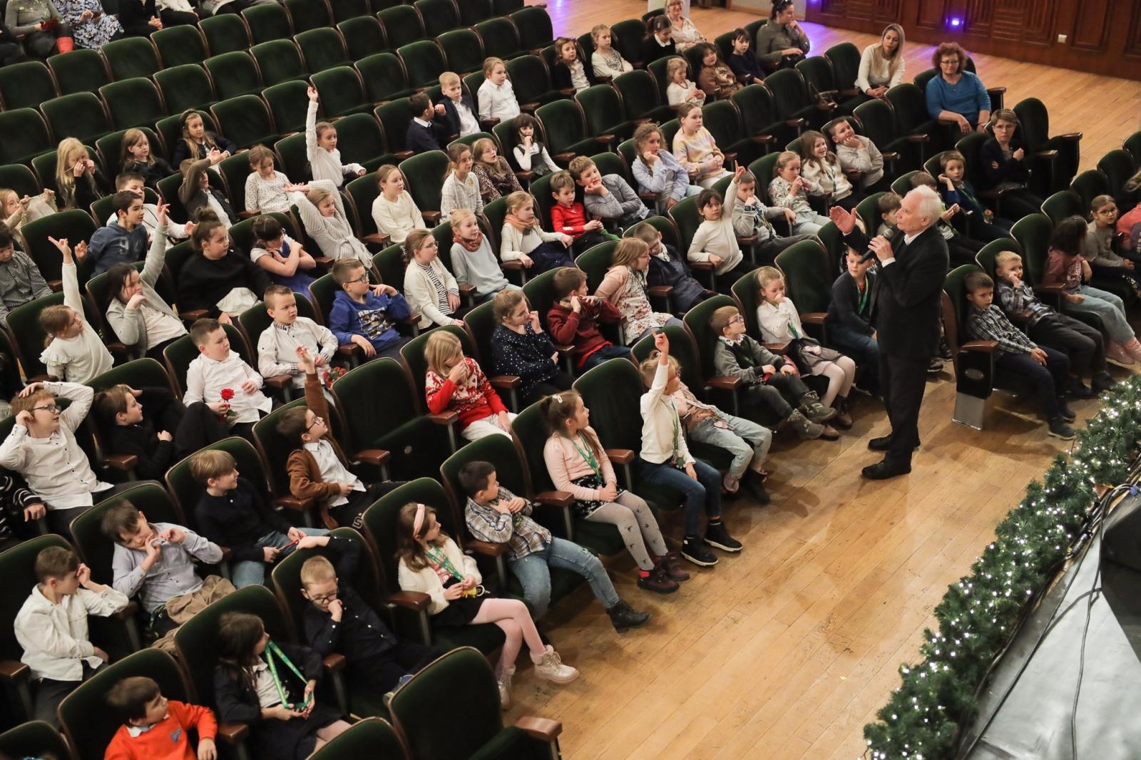 Zdjęcie w galerii na portalu naszraciborz.pl: Świąteczne zakończenie tegorocznych koncertów umuzykalniających w Raciborskim Centrum Kultury wiadomości z regionu