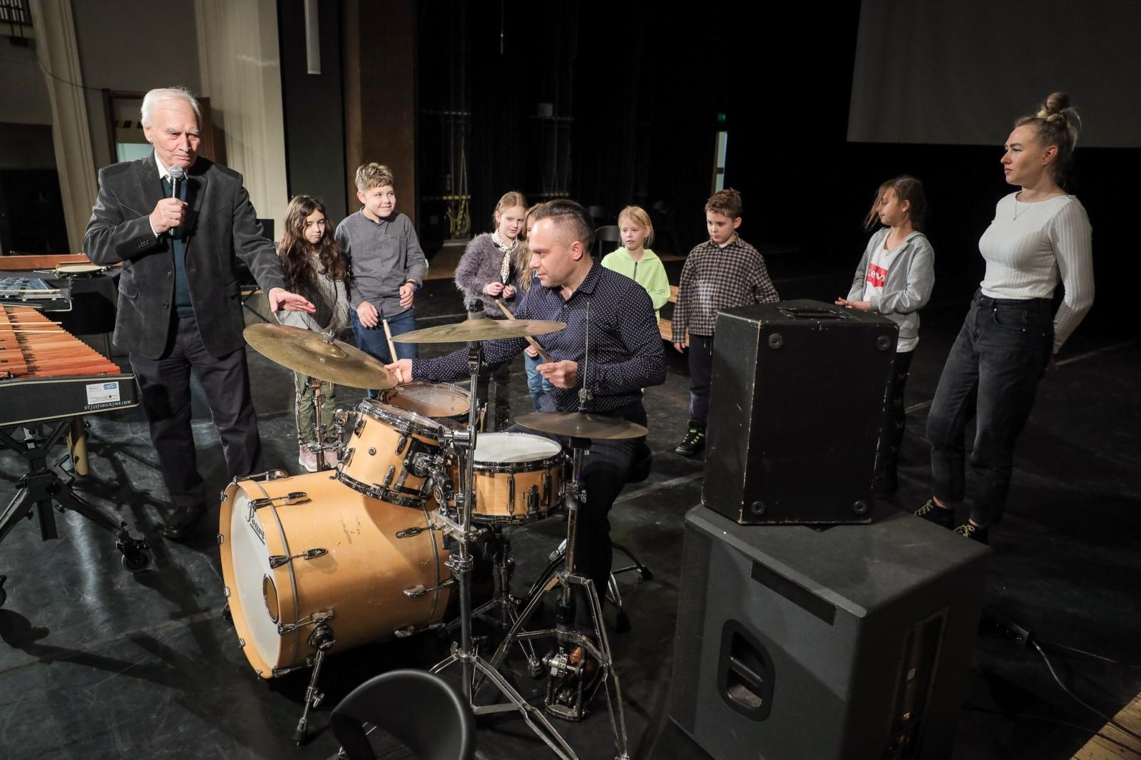 Zdjęcie w galerii na portalu naszraciborz.pl: Świąteczne zakończenie tegorocznych koncertów umuzykalniających w Raciborskim Centrum Kultury wiadomości z regionu