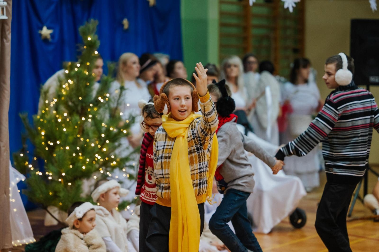 Zdjęcie w galerii na portalu naszraciborz.pl: Jasełka w Zespole Szkół Specjalnych w Raciborzu [FOTO i WIDEO] wiadomości z regionu
