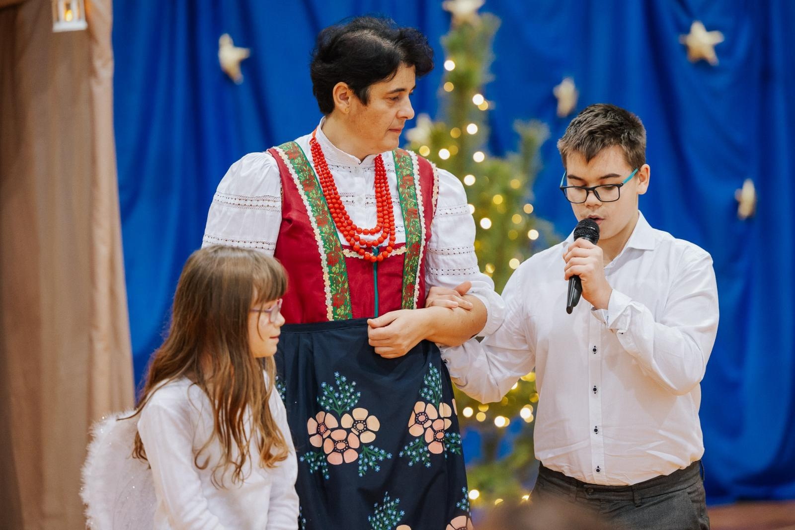 Zdjęcie w galerii na portalu naszraciborz.pl: Jasełka w Zespole Szkół Specjalnych w Raciborzu [FOTO i WIDEO] wiadomości z regionu