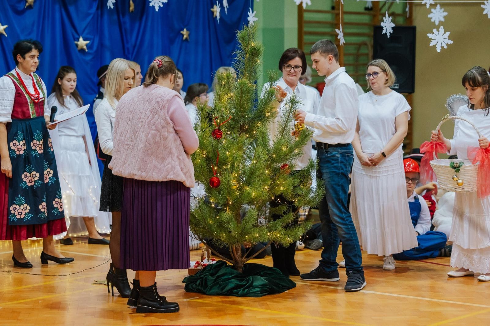 Zdjęcie w galerii na portalu naszraciborz.pl: Jasełka w Zespole Szkół Specjalnych w Raciborzu [FOTO i WIDEO] wiadomości z regionu