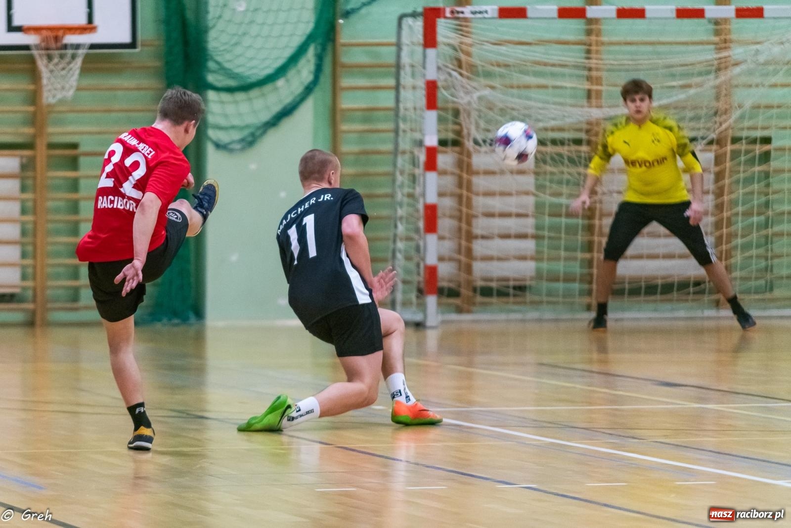 Zdjęcie w galerii na portalu naszraciborz.pl: Przedświąteczne emocje w HLPN [FOTO i WYNIKI] wiadomości z regionu