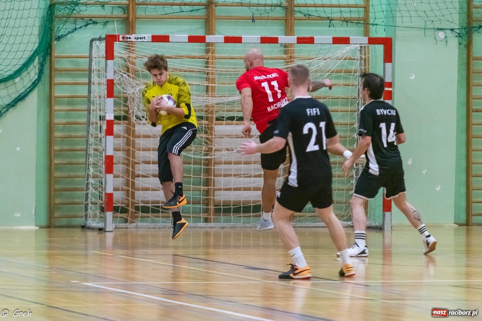 Zdjęcie w galerii na portalu naszraciborz.pl: Przedświąteczne emocje w HLPN [FOTO i WYNIKI] wiadomości z regionu