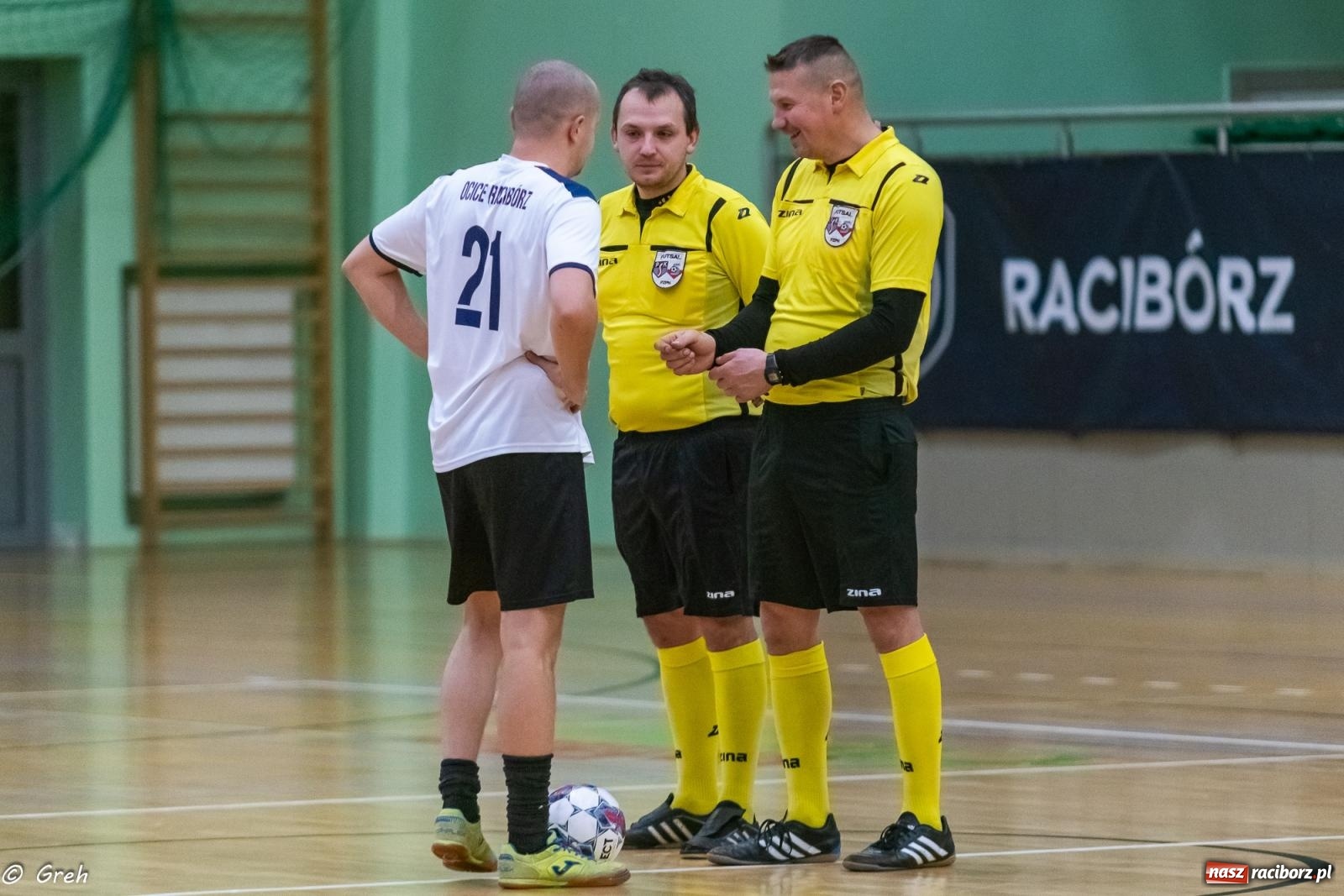 Zdjęcie w galerii na portalu naszraciborz.pl: Przedświąteczne emocje w HLPN [FOTO i WYNIKI] wiadomości z regionu