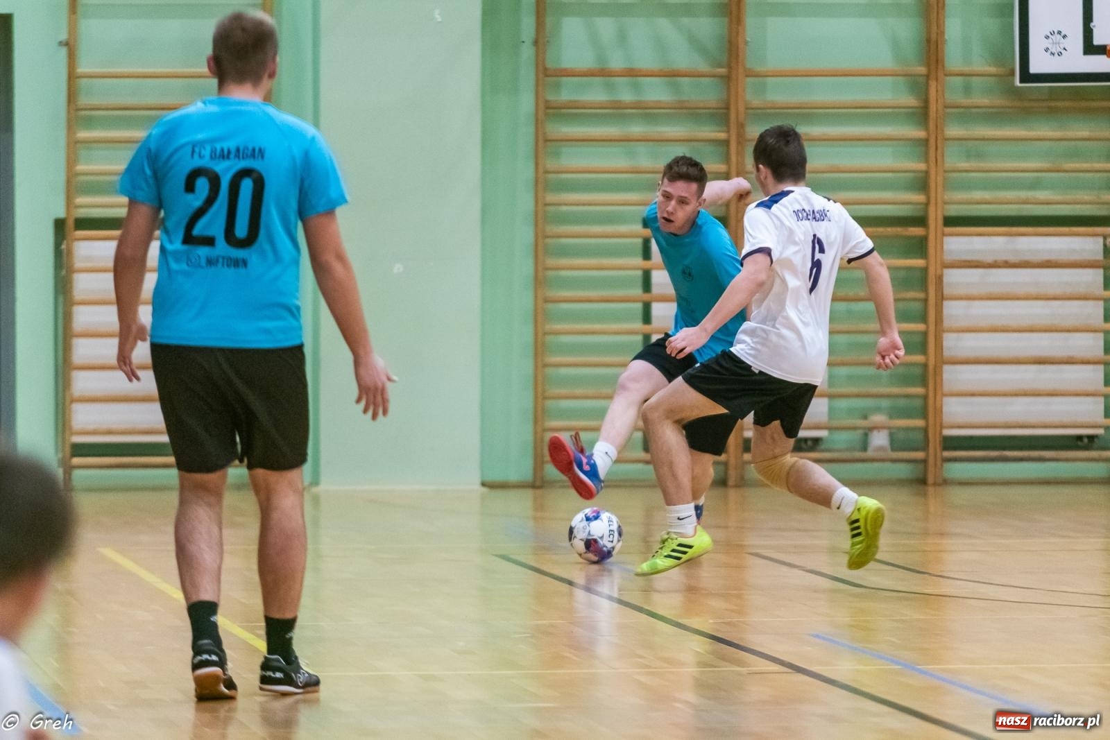 Zdjęcie w galerii na portalu naszraciborz.pl: Przedświąteczne emocje w HLPN [FOTO i WYNIKI] wiadomości z regionu