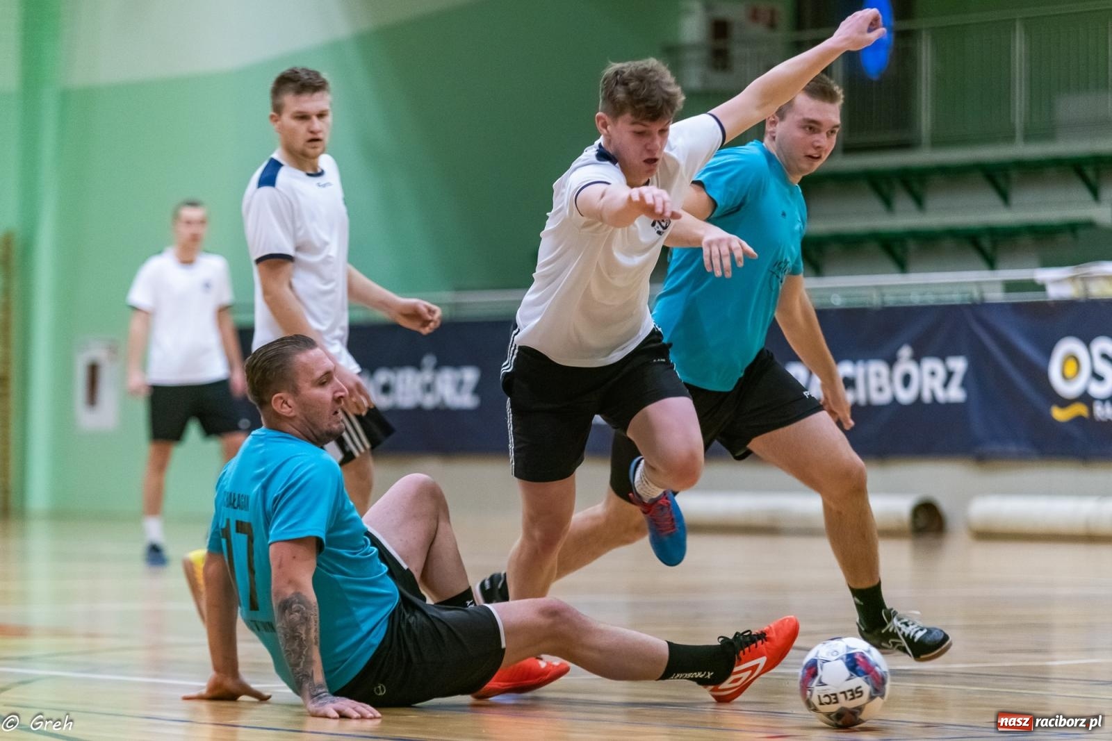 Zdjęcie w galerii na portalu naszraciborz.pl: Przedświąteczne emocje w HLPN [FOTO i WYNIKI] wiadomości z regionu