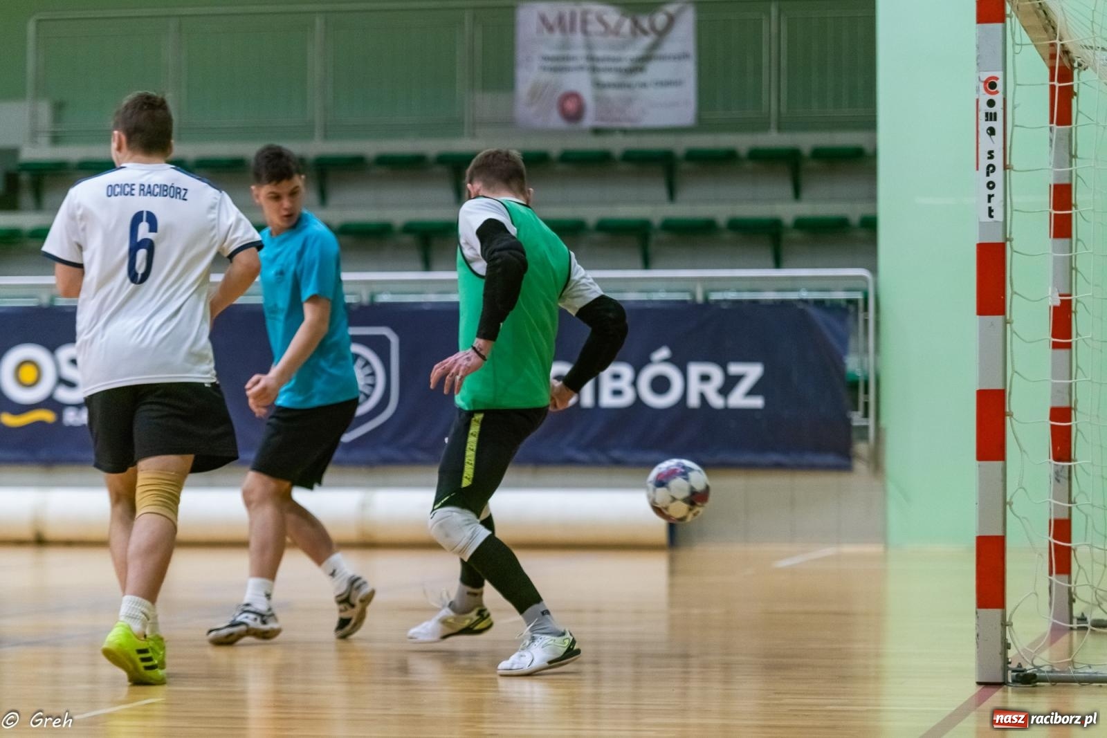 Zdjęcie w galerii na portalu naszraciborz.pl: Przedświąteczne emocje w HLPN [FOTO i WYNIKI] wiadomości z regionu
