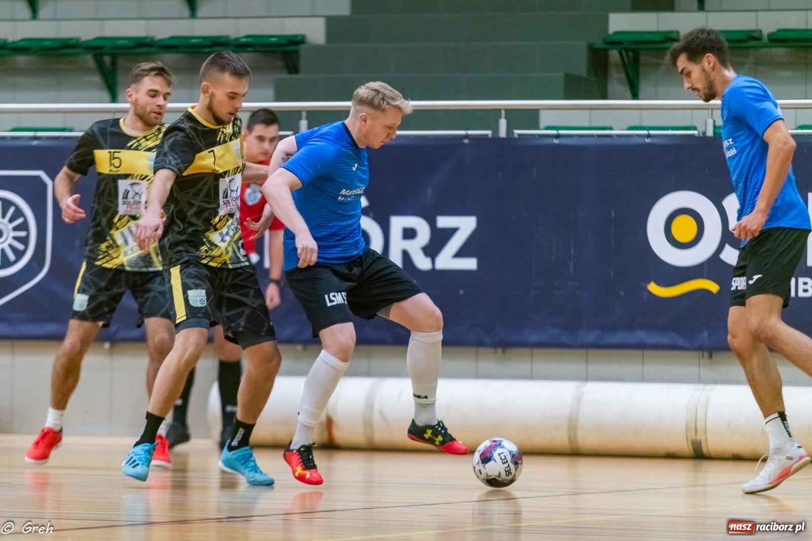 Zdjęcie w galerii na portalu naszraciborz.pl: Przedświąteczne emocje w HLPN [FOTO i WYNIKI] wiadomości z regionu