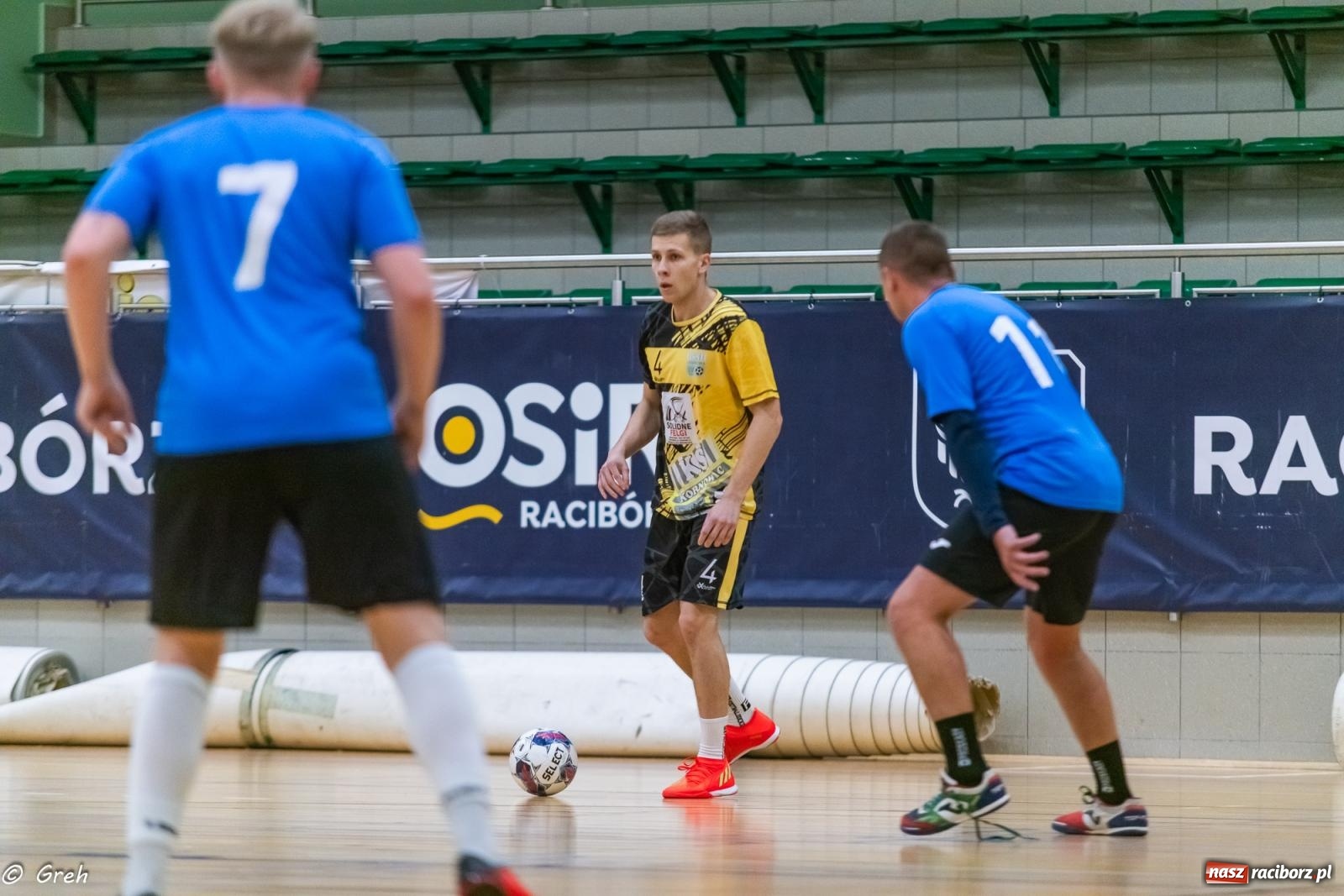 Zdjęcie w galerii na portalu naszraciborz.pl: Przedświąteczne emocje w HLPN [FOTO i WYNIKI] wiadomości z regionu