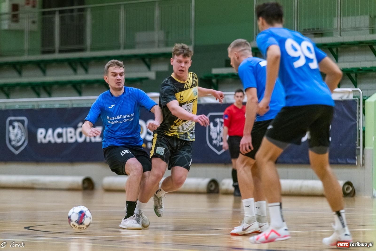 Zdjęcie w galerii na portalu naszraciborz.pl: Przedświąteczne emocje w HLPN [FOTO i WYNIKI] wiadomości z regionu