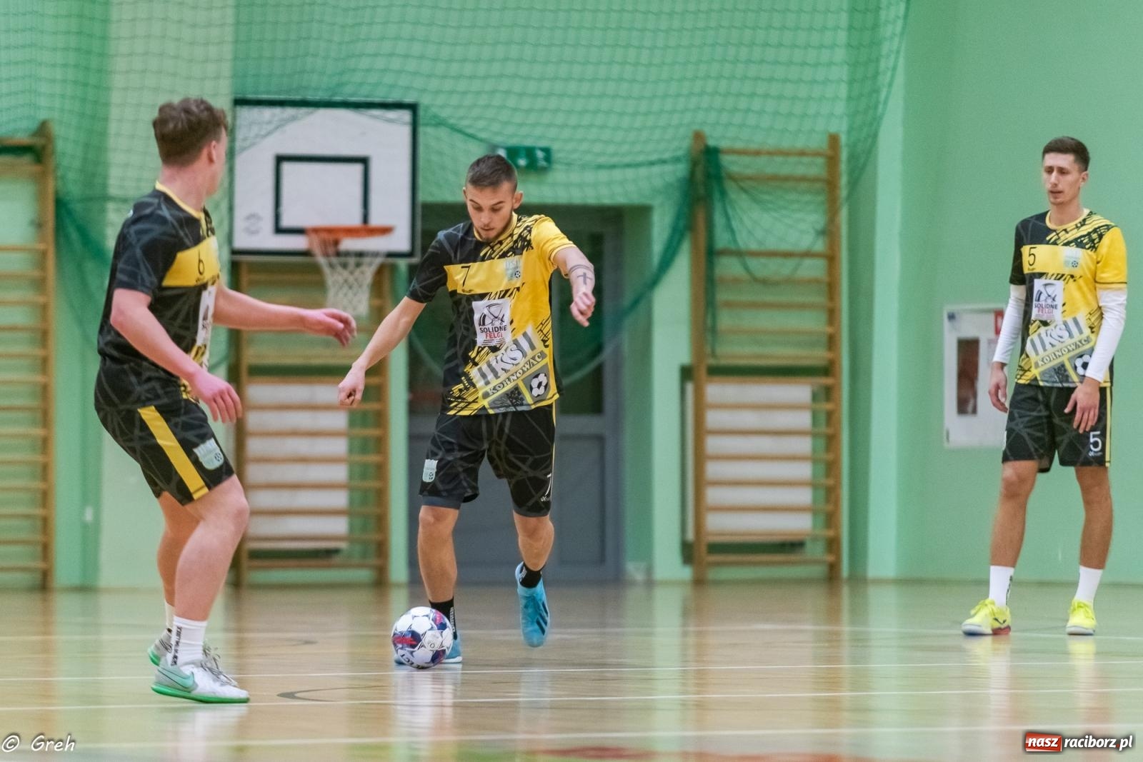Zdjęcie w galerii na portalu naszraciborz.pl: Przedświąteczne emocje w HLPN [FOTO i WYNIKI] wiadomości z regionu