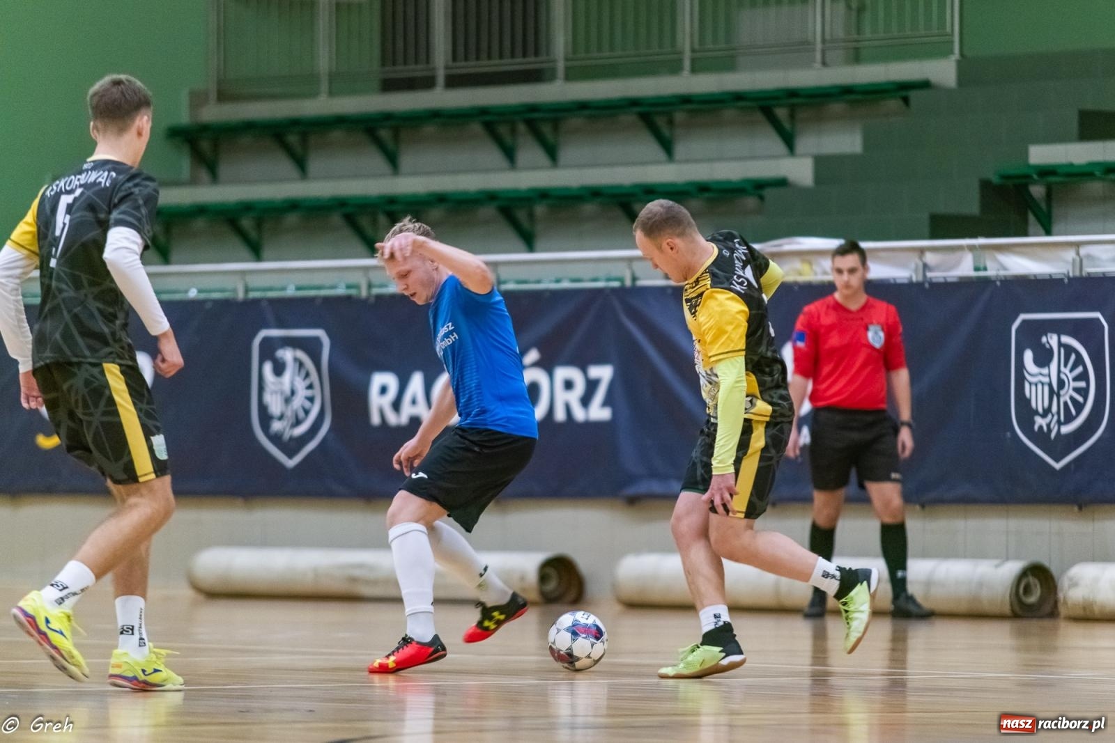 Zdjęcie w galerii na portalu naszraciborz.pl: Przedświąteczne emocje w HLPN [FOTO i WYNIKI] wiadomości z regionu
