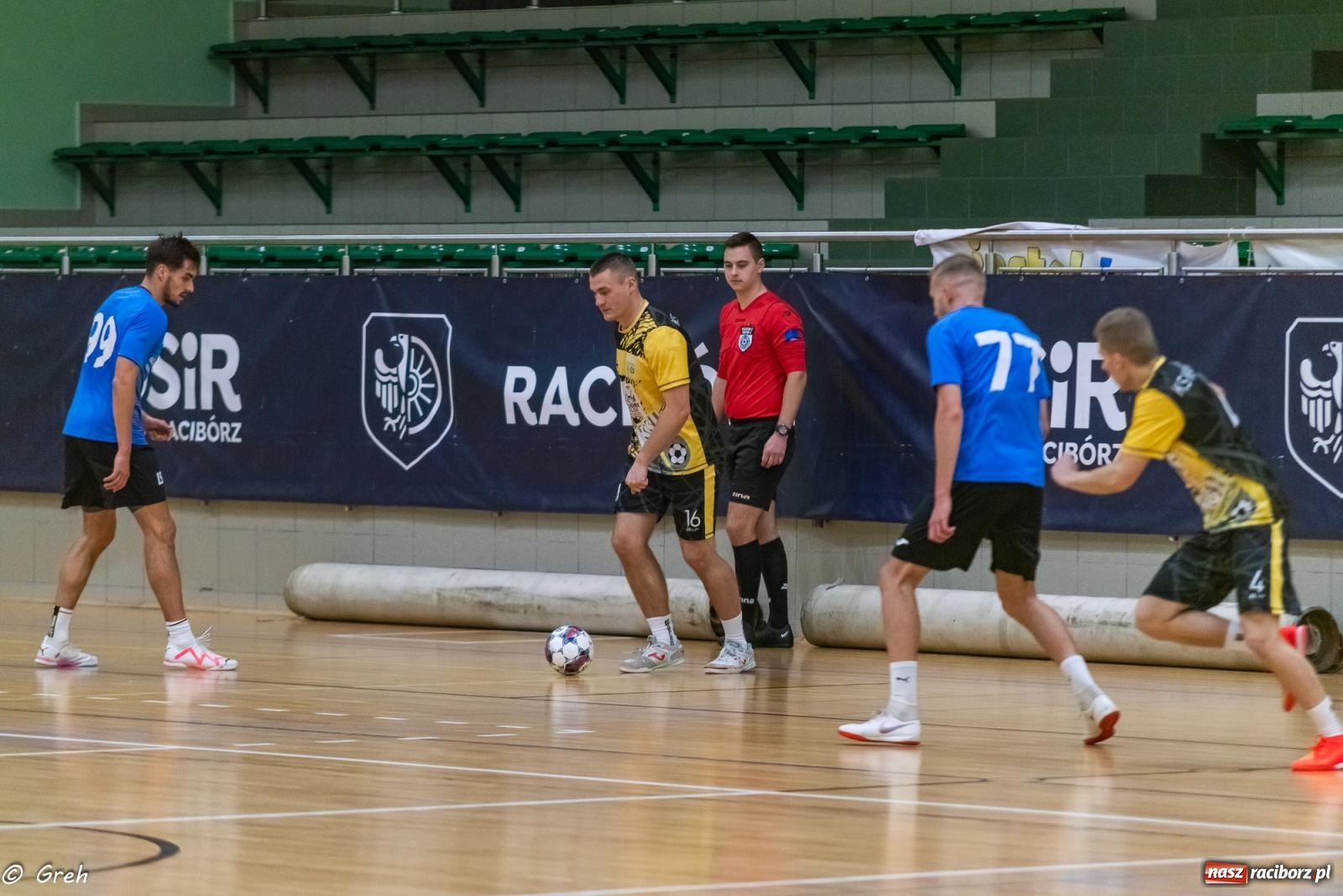 Zdjęcie w galerii na portalu naszraciborz.pl: Przedświąteczne emocje w HLPN [FOTO i WYNIKI] wiadomości z regionu