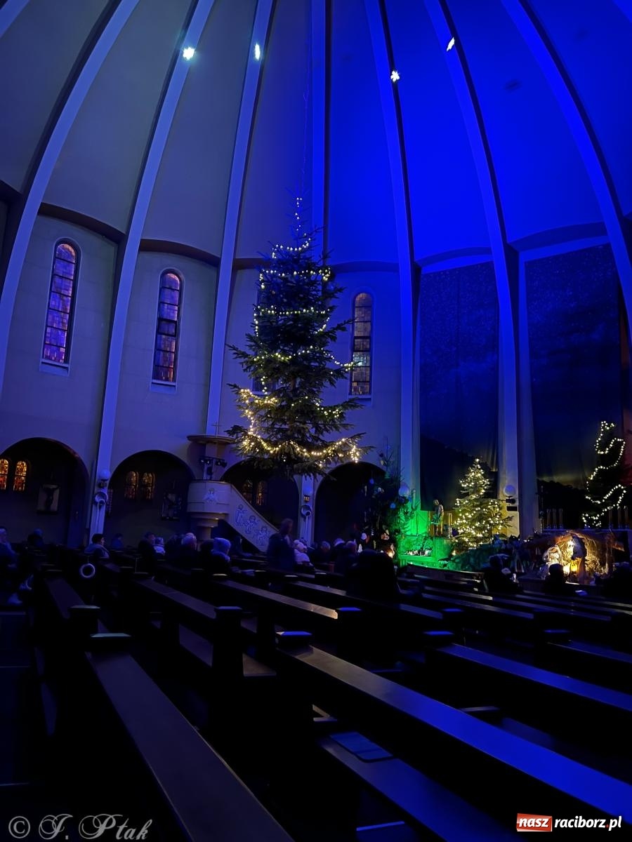 Zdjęcie w galerii na portalu naszraciborz.pl: Zaprośmy na nowo Jezusa w swoje życie. Zdjęcia raciborskich szopek wiadomości z regionu