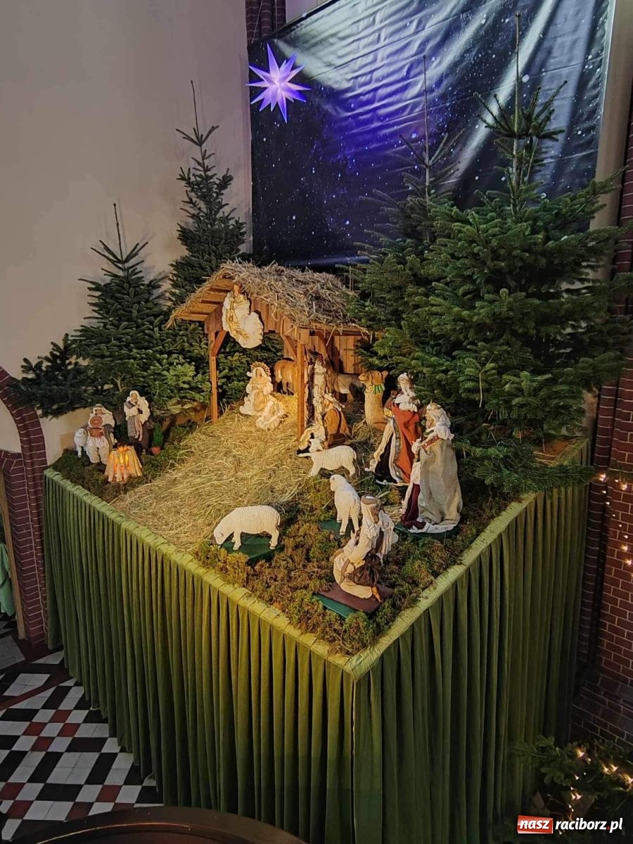 Zdjęcie w galerii na portalu naszraciborz.pl: Zaprośmy na nowo Jezusa w swoje życie. Zdjęcia raciborskich szopek wiadomości z regionu