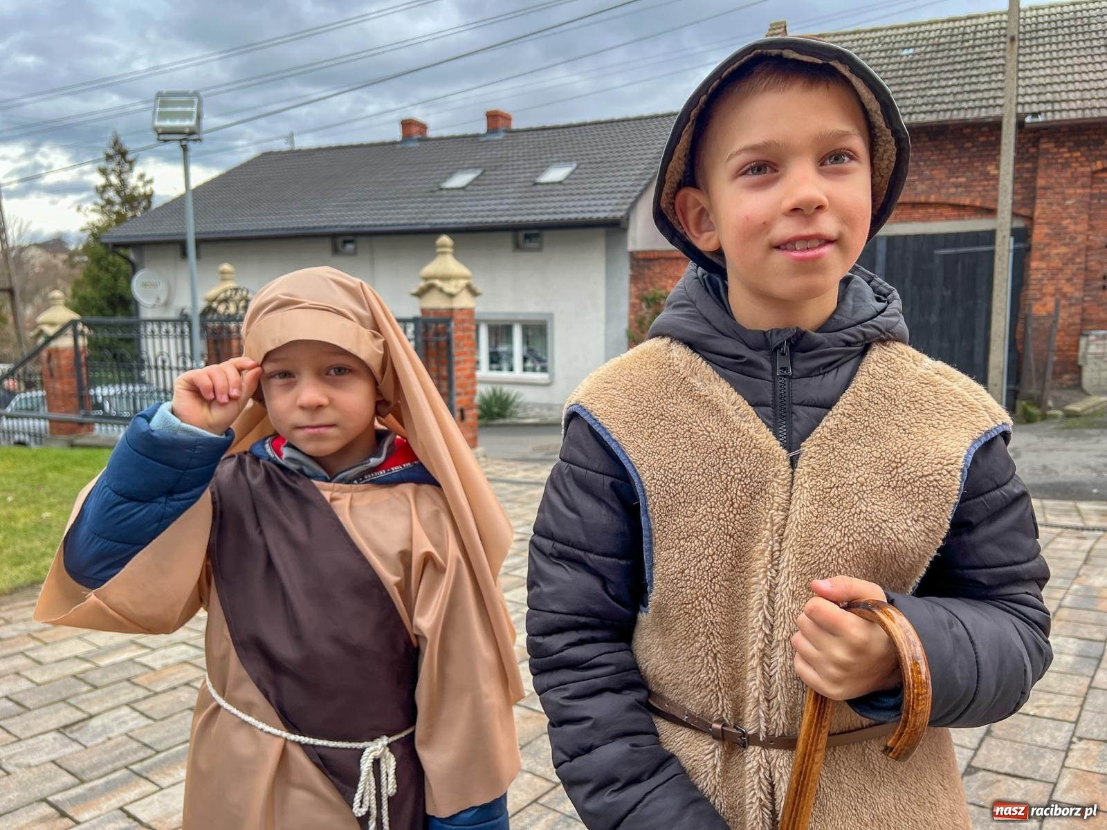Zdjęcie w galerii na portalu naszraciborz.pl: Kolędnicy misyjni z Raciborza-Brzezia pomogą dzieciom z Kolumbii wiadomości z regionu