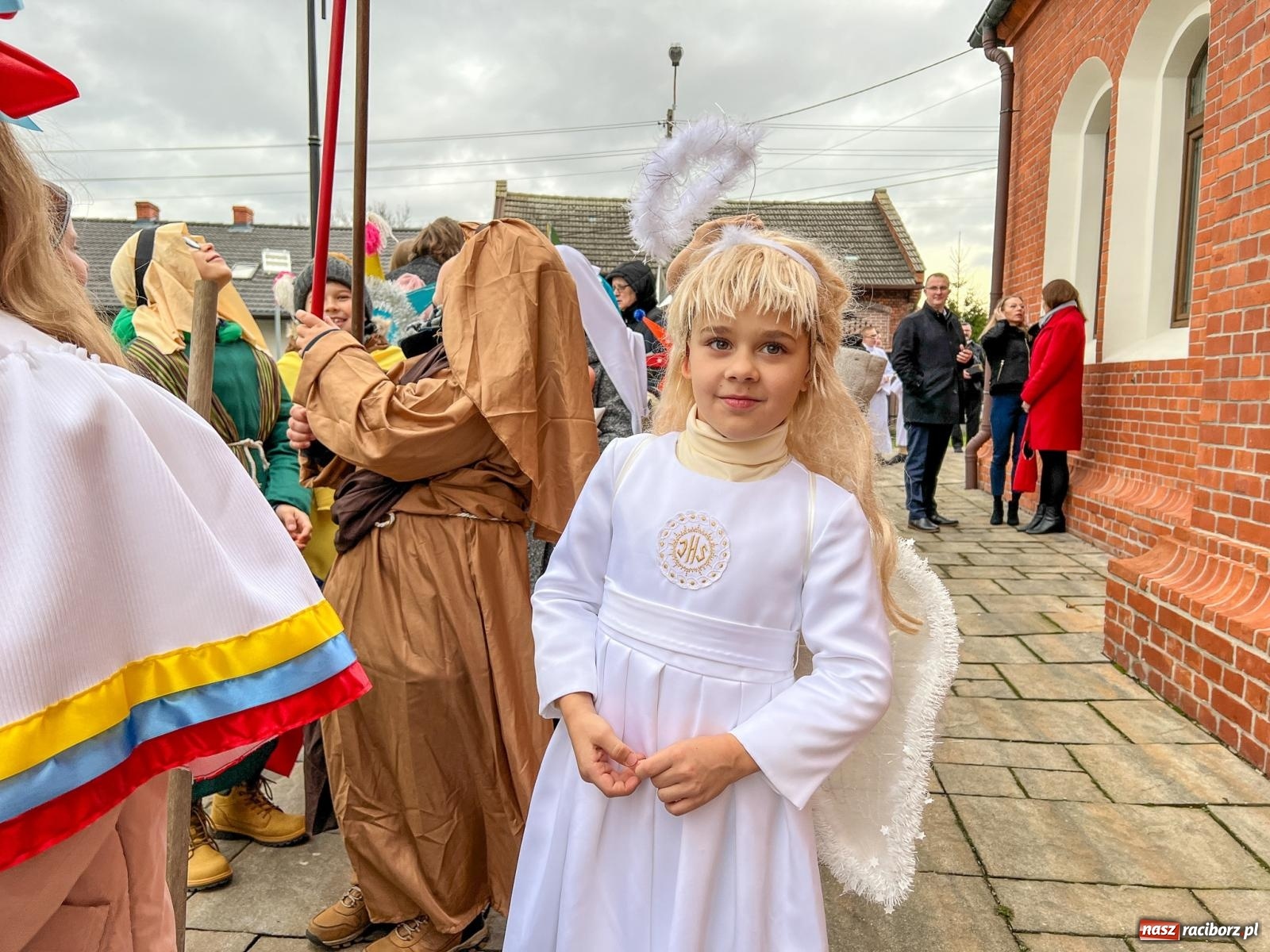 Zdjęcie w galerii na portalu naszraciborz.pl: Kolędnicy misyjni z Raciborza-Brzezia pomogą dzieciom z Kolumbii wiadomości z regionu