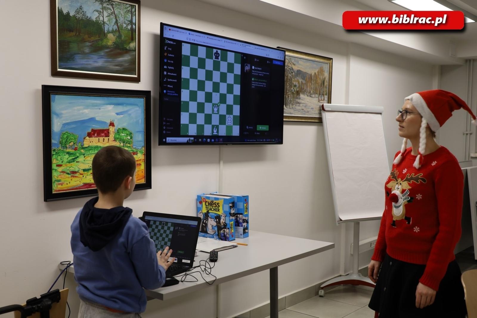 Zdjęcie w galerii na portalu naszraciborz.pl: Grudniowo-klubowo w raciborskiej bibliotece wiadomości z regionu