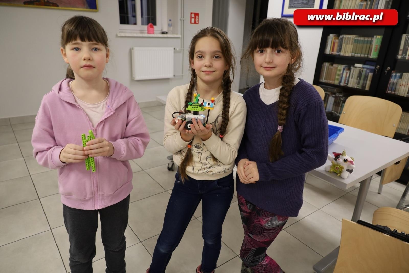 Zdjęcie w galerii na portalu naszraciborz.pl: Grudniowo-klubowo w raciborskiej bibliotece wiadomości z regionu